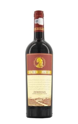 Budureasca Premium Zenovius 0.75 L – vin roșu sec premium din Dealu Mare cu complexitate remarcabilă Budureasca Premium Zenovius 0.75 L vin roșu sec România, vin Budureasca Premium Zenovius 0.75L Dealu Mare sticlă pe fundal alb, Zenovius Budureasca 0.75L premium cupaj