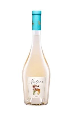 Nedeea Fetească Albă & Fetească Regală & Tămâioasă 0.75 L – cupaj aromat de soiuri autohtone din România Nedeea Fetească Albă & Fetească Regală & Tămâioasă 0.75 L vin alb sec România, vin Nedeea cupaj Fetească Albă Fetească Regală Tămâioasă 0.75 L sticlă pe fundal alb, Nedeea vin alb aromat românesc
