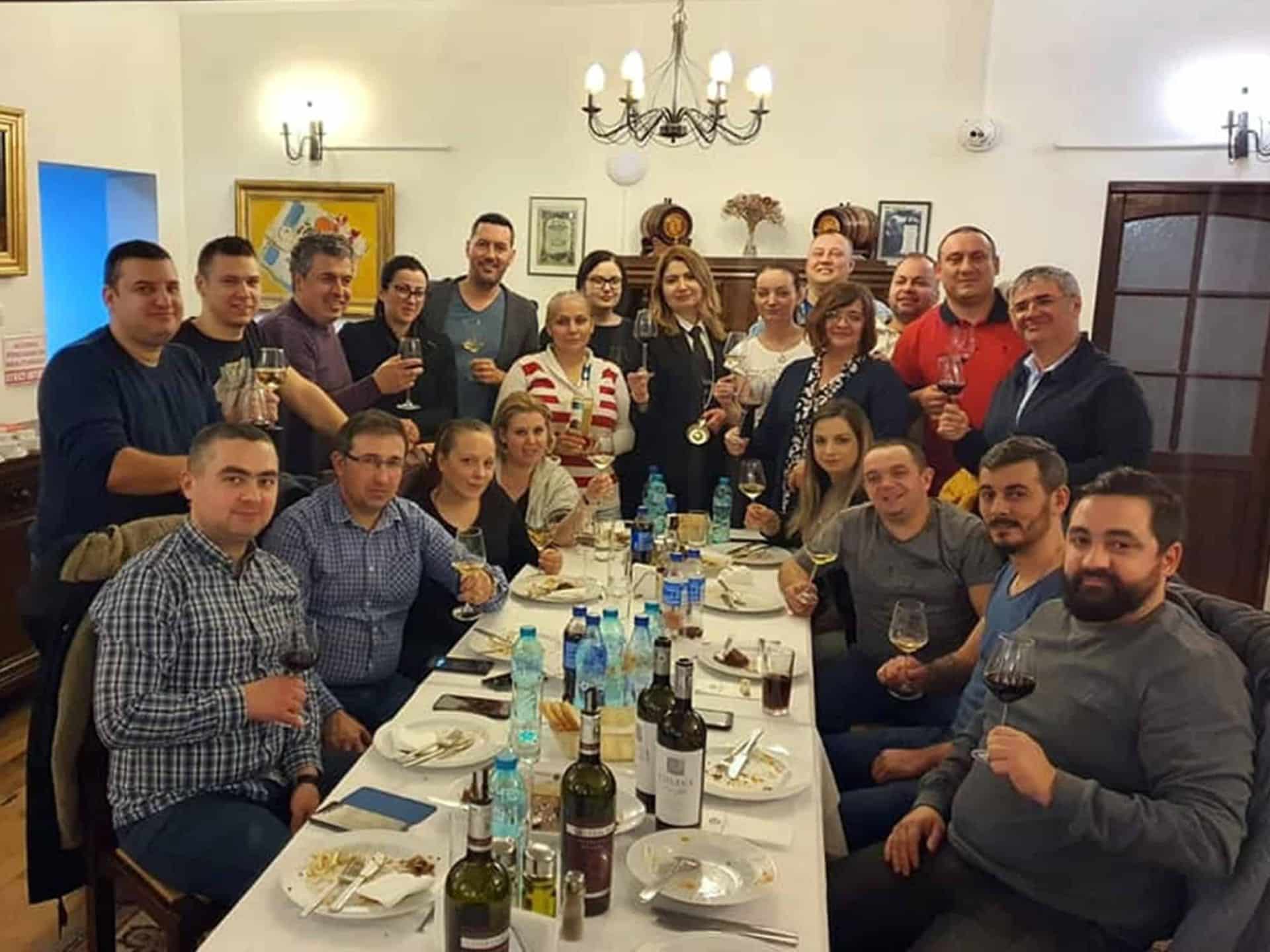 DAGMAR România – O echipă dedicată excelenței în industria băuturilor fine Echipa DAGMAR România – experți în selecția și promovarea băuturilor de lux