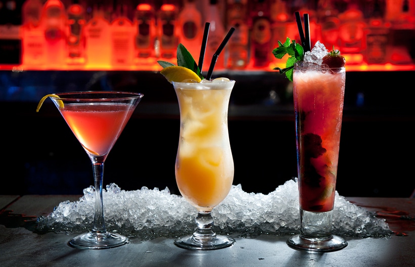 Cocktailuri celebre cu vodkă, Bloody Mary, Screwdriver, Espresso Martini, Cosmopolitan, Sex on the Beach