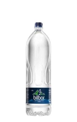 Apă Minerală Naturală Carbogazoasă – Imagine de Produs Apă minerală naturală carbogazoasă – sticlă pe fundal alb, Sticlă apă minerală carbogazoasă – fotografie produs, Imagine studio apă minerală cu dioxid de carbon – prezentare e-commerce