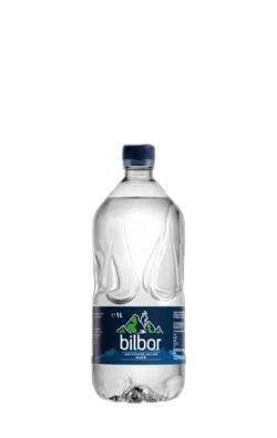 Apă Minerală Naturală Plată 1.5L – Imagine de Produs Apă minerală naturală plată 1.5L – sticlă pe fundal alb, Sticlă apă plată 1.5L – fotografie produs e-commerce, Apă minerală plată 1.5L – imagine de prezentare