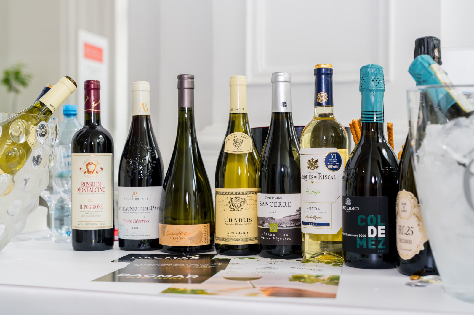 Comandă Online Vinuri Premium cu Livrare Rapidă